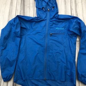 Marmot light packable windbreaker. GUC